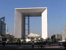 La défense, tou n'y est pas carré La défense, tou n'y est pas carré