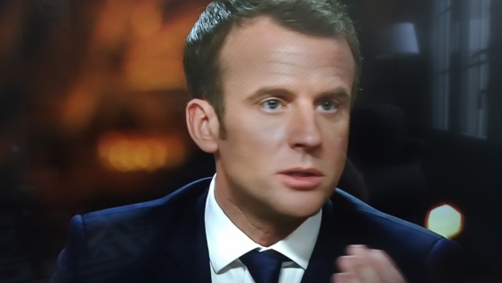 Evasion fiscale ou optimisation fiscale : E. MACRON versus J.-J. BOURDIN / E. PLENEL Evasion fiscale ou optimisation fiscale : E. MACRON versus J.-J. BOURDIN / E. PLENEL