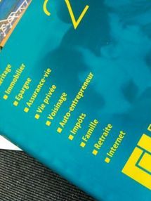 "Vos droits votre argent 2012" (éditions F. LEFEBVRE) : un ouvrage grand public qui en apprend beaucoup ! Un indispensable... même pour les professionnels et les étudiants. "Vos droits votre argent 2012" (éditions F. LEFEBVRE) : un ouvrage grand public qui en apprend beaucoup ! Un indispensable... même pour les professionnels et les étudiants.