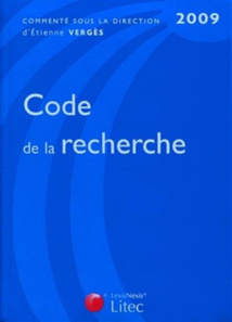 « Le serment des docteurs relatif à l'intégrité scientifique est le suivant : En présence de mes pairs. Parvenu(e) à l'issue de mon doctorat...» « Le serment des docteurs relatif à l'intégrité scientifique est le suivant : En présence de mes pairs. Parvenu(e) à l'issue de mon doctorat...»