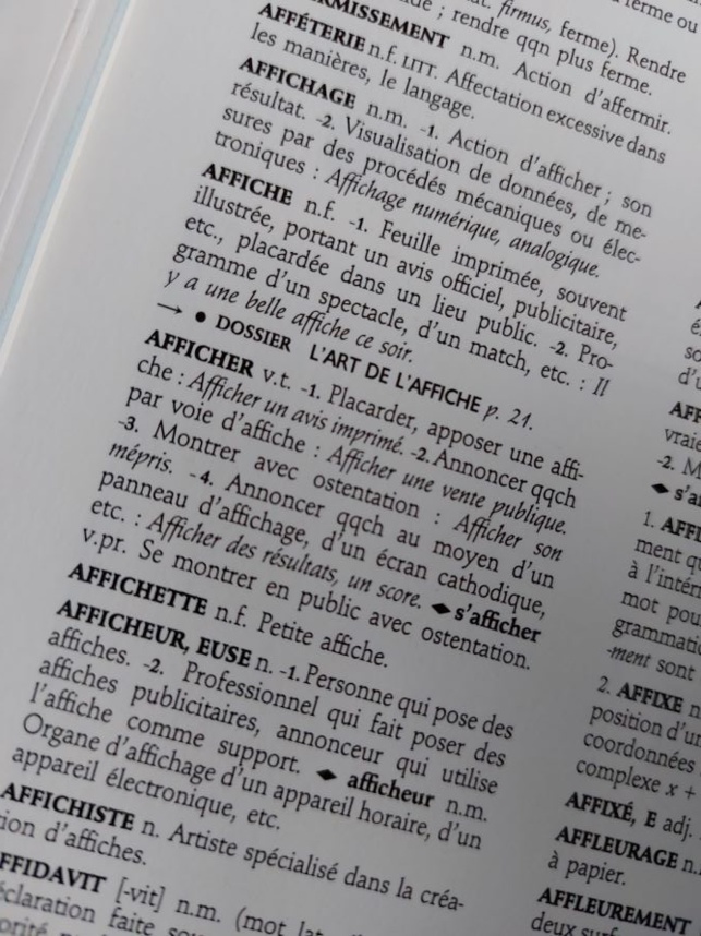 Le compte financier électoral de Marine Le Pen, le flocage de 12 bus et la Commission nationale des comptes de campagne. 