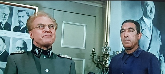 La dénonciation de la folie raciale et antisémite : La 25eme heure, 1967, par Henri Verneuil avec Anthony Quinn La dénonciation de la folie raciale et antisémite : La 25eme heure, 1967, par Henri Verneuil avec Anthony Quinn