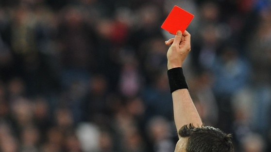 Carton rouge pour Michel PLATINI : 8 ans de suspension du monde du football pour un paiement "déloyal"   Carton rouge pour Michel PLATINI : 8 ans de suspension du monde du football pour un paiement "déloyal"