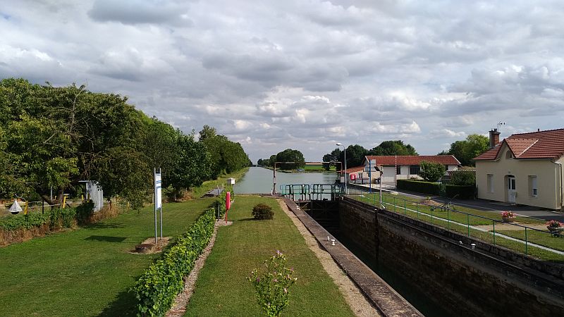 Balades sur les chemins de halage et de marchepied des canaux : un droit de passage (droit fluvial !)